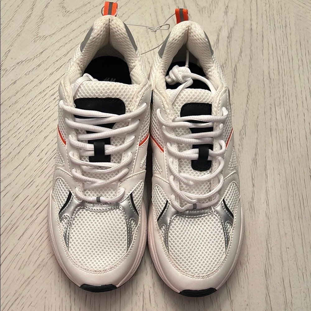 Hm lace up sneakers